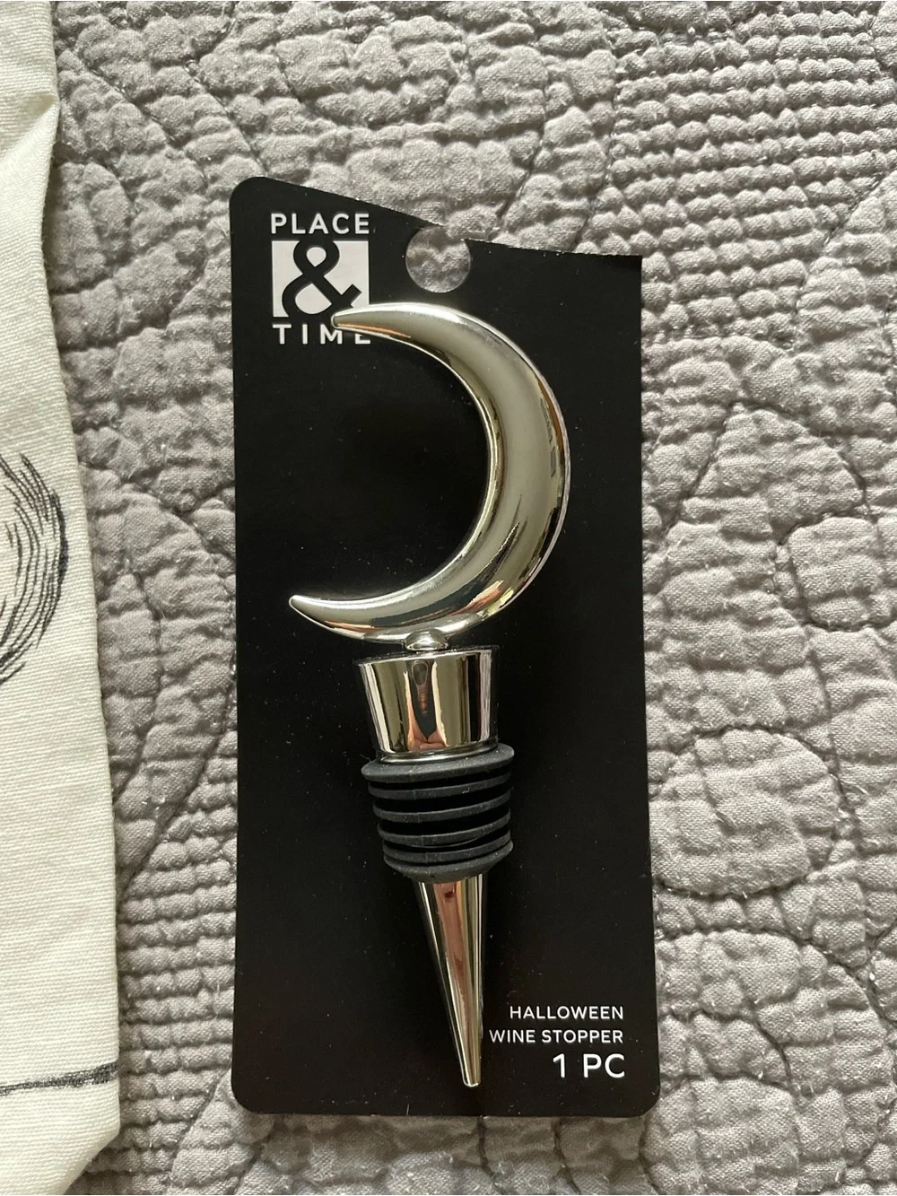 Pottery Barn Cream Cloth wine holder with Wednesday & wine stopper